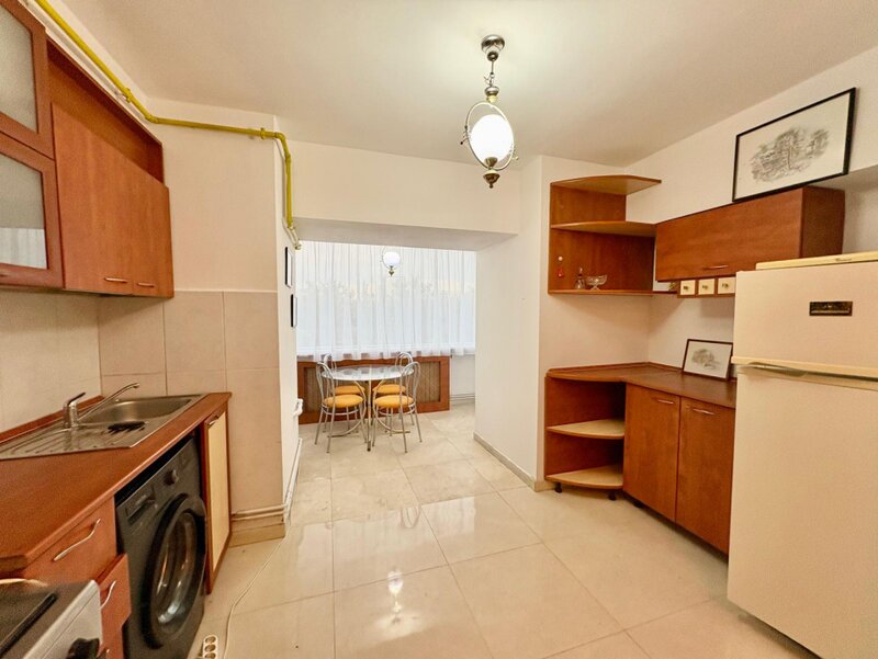 Octavian Goga, apartament 2 camere, centrala proprie, 60 mp.